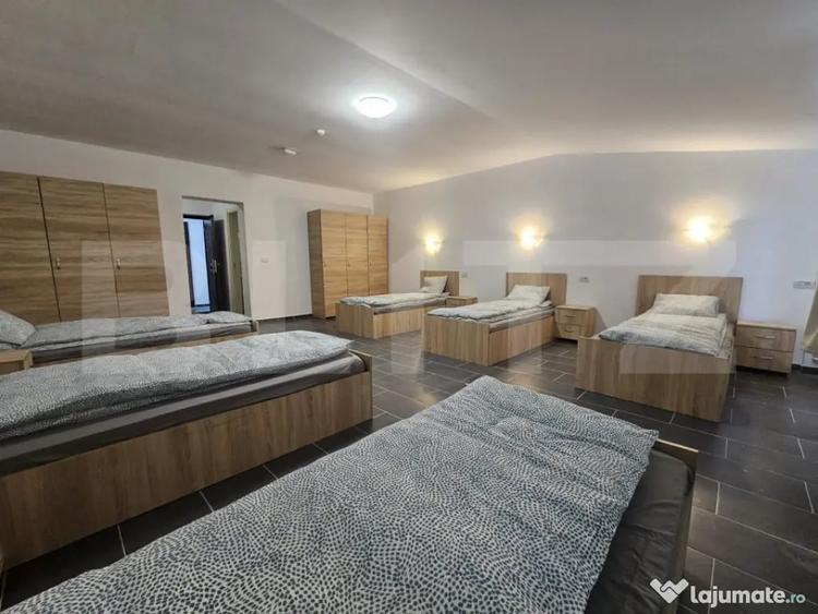 Casă cu 21 camere cu Teren 600 Mp în Dumbrăvița