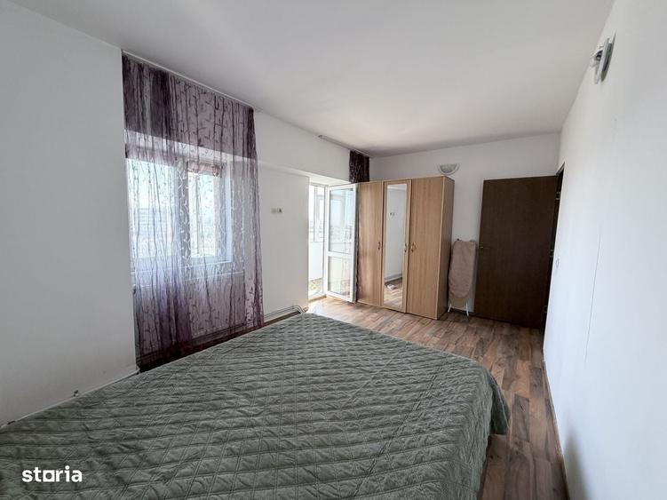 Apartament cu 3 camere decomandat în Banca Națională