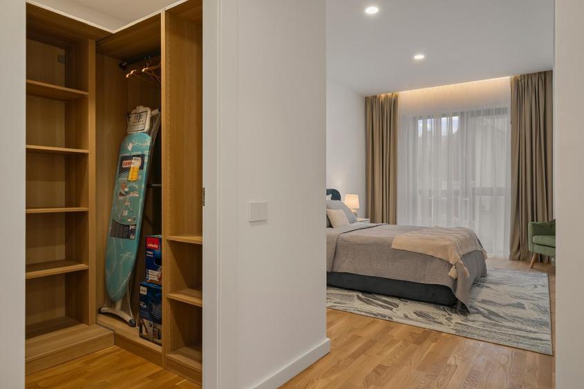 Apartament cu 3 camere decomandat, mobilat în Pipera