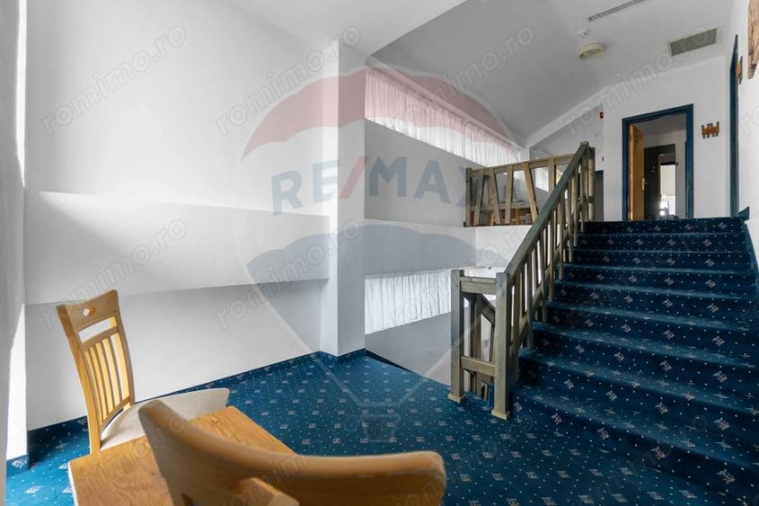 Casă cu 25 camere cu Teren 6630 Mp în Murighiol