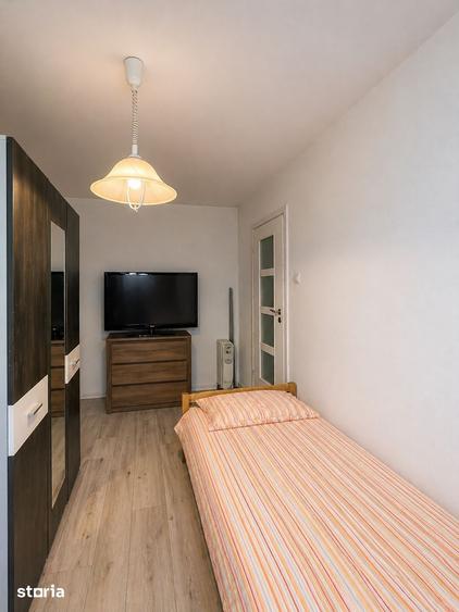 Apartament cu 3 camere decomandat în Iorga