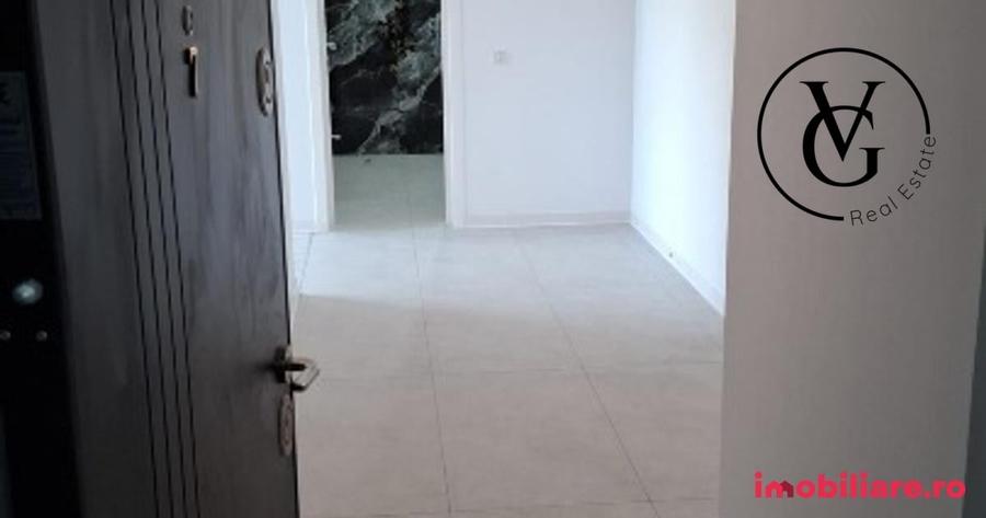 Apartament cu 3 camere decomandat în Kamsas