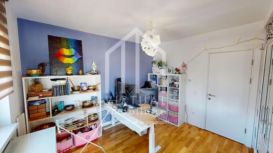 Duplex cu 5 camere cu Canalizare în Cristian