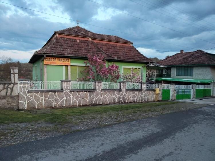 Casă cu 4 camere în Călărași