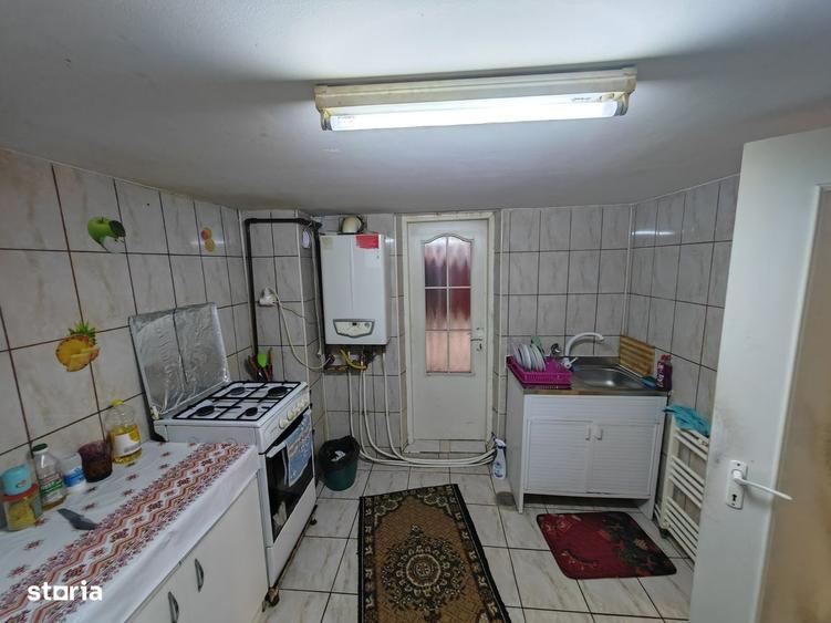Apartament cu 4 camere în Letea
