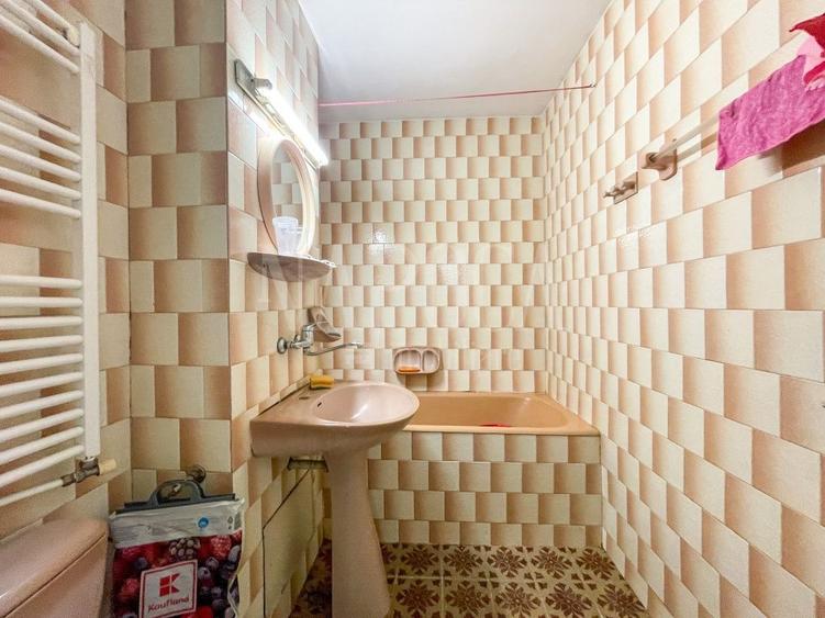 Apartament cu 3 camere decomandat în Zorilor