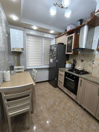 Garsonieră decomandată în Păcii