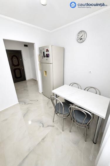Apartament cu 2 camere semidecomandat, mobilat în Tineretului