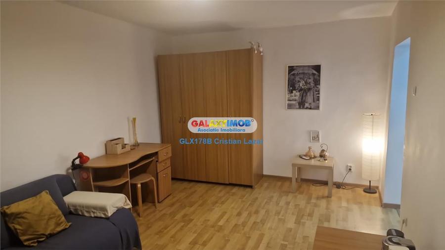 Garsonieră decomandată, mobilată în Crângași