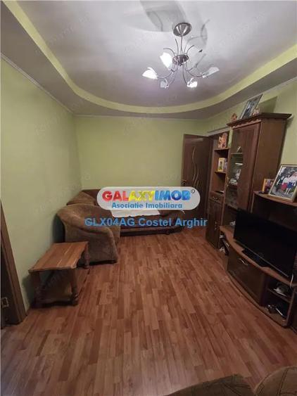 Apartament cu 2 camere semidecomandat în Craiovei