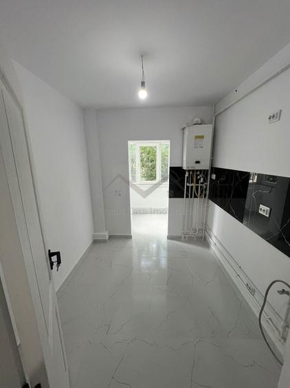 Apartament cu 2 camere decomandat în Nicolina