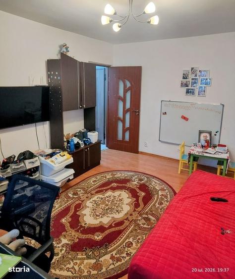 Apartament cu 3 camere decomandat în Inel II