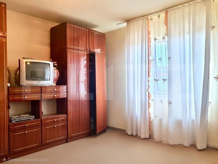 Casă individuală cu 4 camere cu Teren 1253 Mp în Berghin