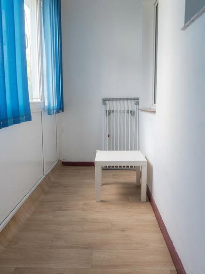 Garsonieră decomandată în Sud