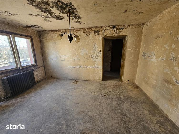 Apartament cu 2 camere semidecomandat în Nord