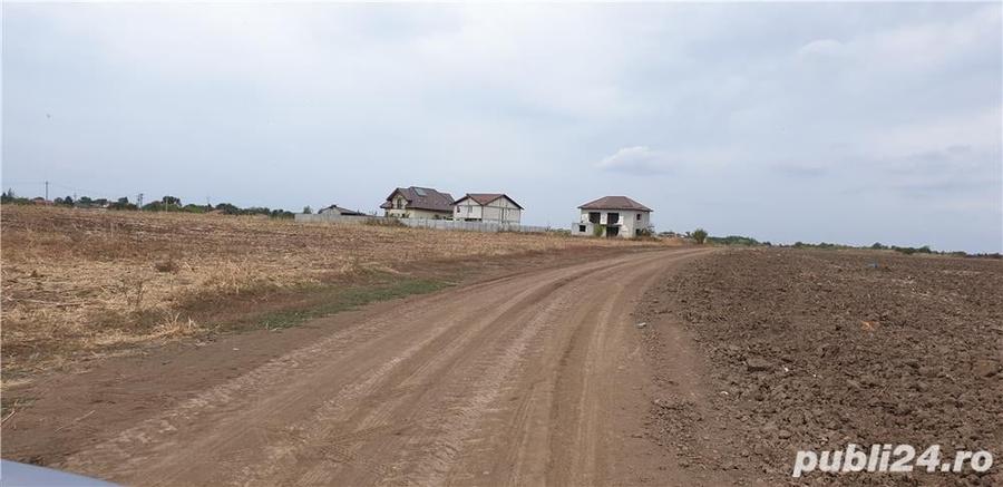 Teren de 385 mp, în Frumușani