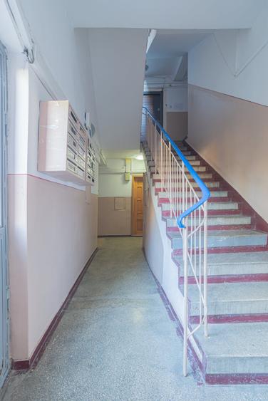 Apartament cu 2 camere semidecomandat, mobilat în City Park Mall