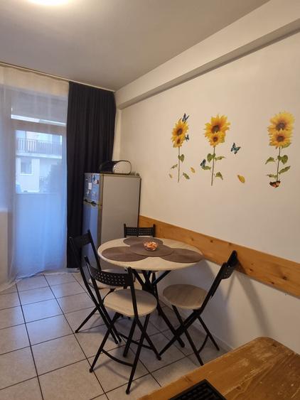 Apartament cu 2 camere decomandat în Florești