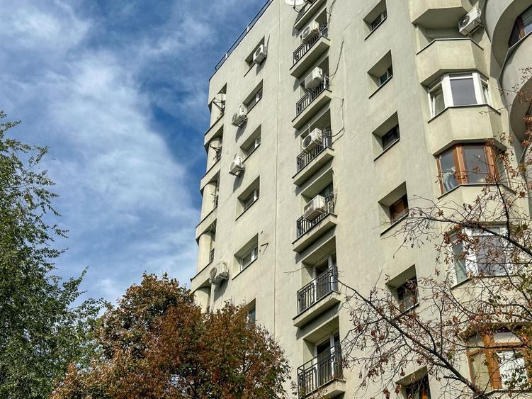 Apartament cu 2 camere semidecomandat în Calea Plevnei