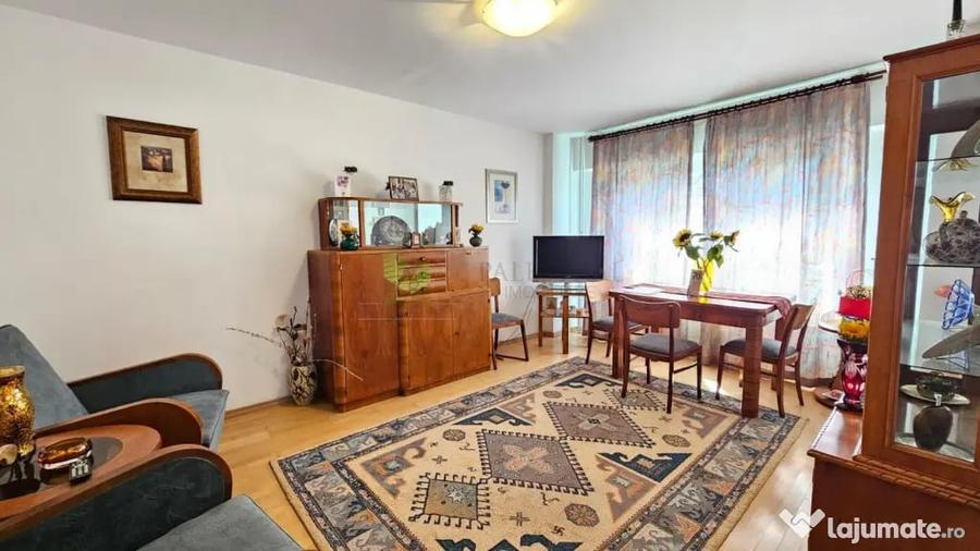 Apartament 3 camere Centrul Civic,etajul 3,decomandat,155000 - 6
