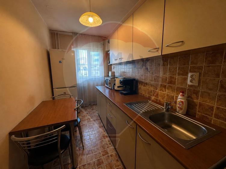 Apartament cu 3 camere semidecomandat, mobilat în Mănăștur