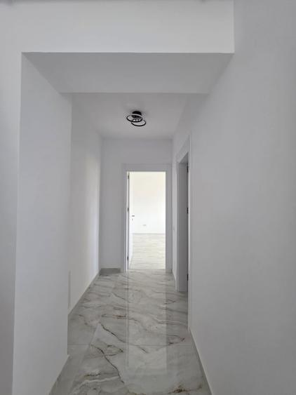 Apartament 2 camere de vanzare Platinum Residence sector 4 - 13