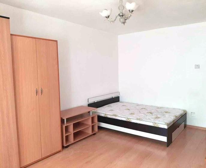 Garsonieră decomandată în Colentina