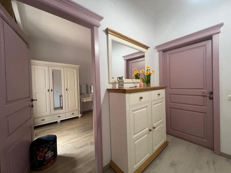 Apartament cu 2 camere decomandat, mobilat în P-ța Ovidiu