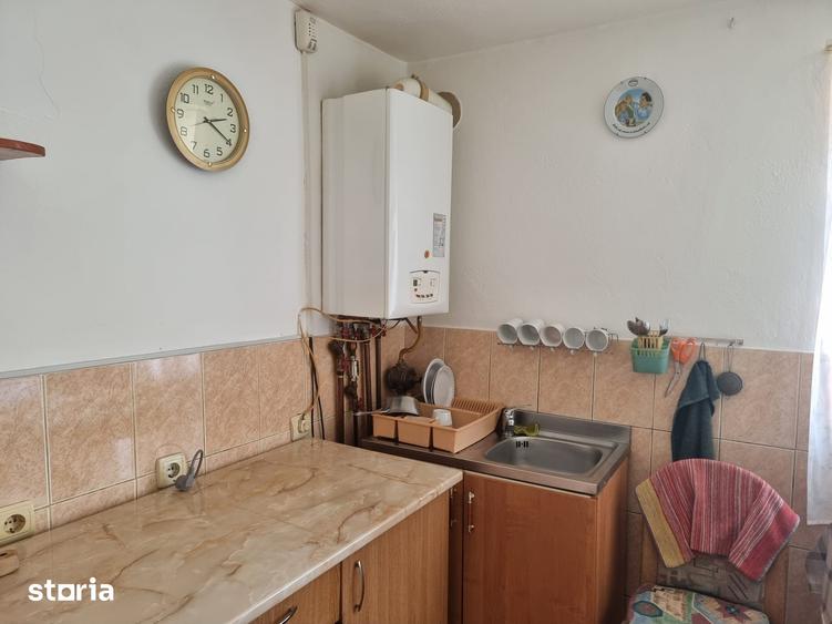 Casă cu 2 camere cu Teren 612 Mp în Moroeni