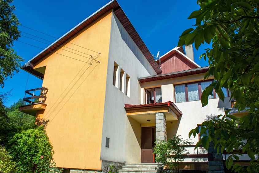 Casă cu 4 camere în Sângeorz-Băi