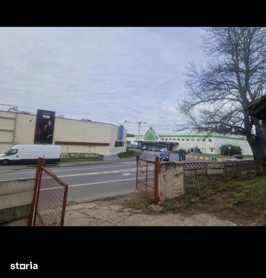 VAND teren intravilan intre situat intre ATRIUM MALL SI AFI MALL , - 5