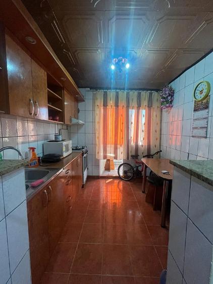 Apartament cu 2 camere decomandat în Confecții