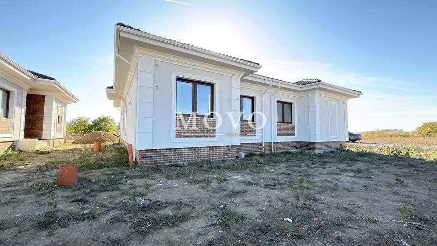 Duplex cu 3 camere cu Canalizare în Moșnița Nouă