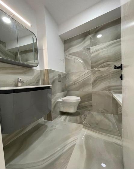 Casă individuală cu 14 camere cu Canalizare în Dorobanți
