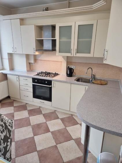 Apartament cu 2 camere decomandat în Becaș