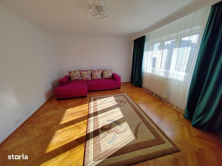 Apartament cu 4 camere decomandat, mobilat în Titan