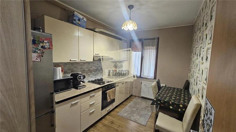 Apartament cu 2 camere decomandat, mobilat în Mihai Viteazul