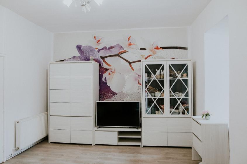 Casă individuală cu 5 camere cu Canalizare în Ultracentral