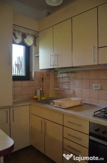 Apartament cu 2 camere decomandat în Piatra Arsă