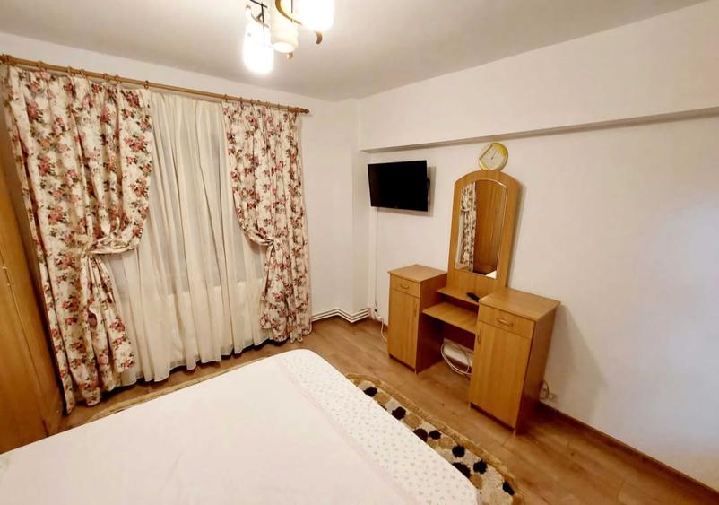 Inchiriez apartament 2 camere decomandat, etaj 4, aer condtionat, centrala, frigider, masina de spalat. Srt victoriei 221 targu jiu, - 2