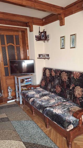 Casă cu 4 camere în Petros