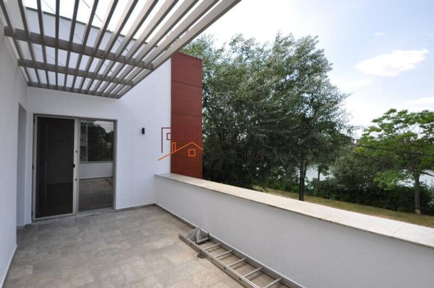 Casă cu 6 camere cu Garaj în Băneasa
