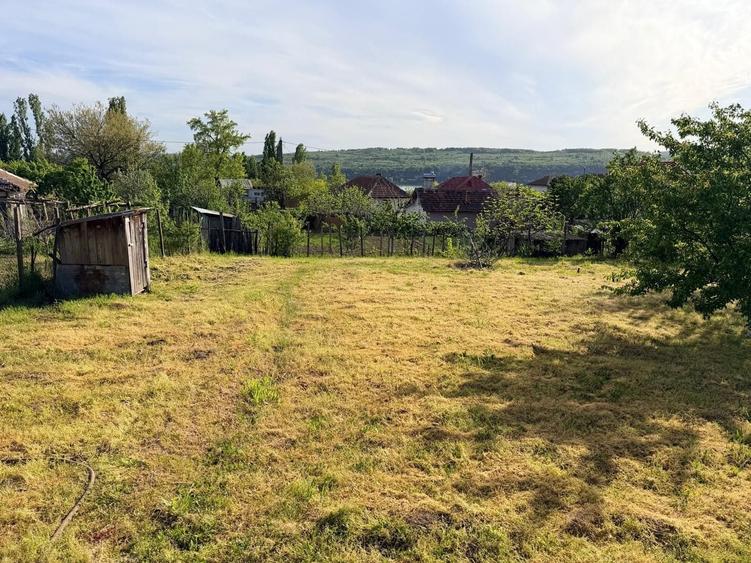 Casă cu 4 camere în Țigănași