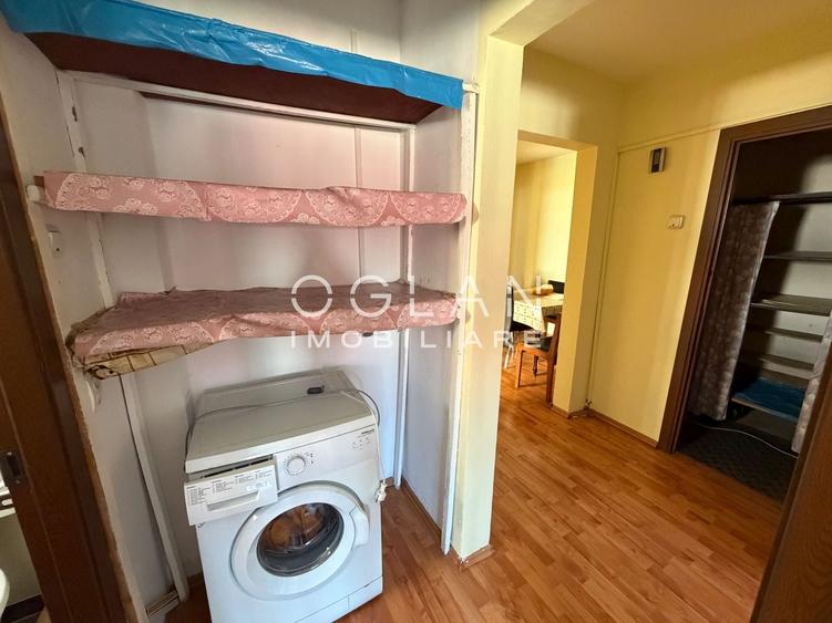 Apartament cu 3 camere decomandat, mobilat în Vasile Aaron