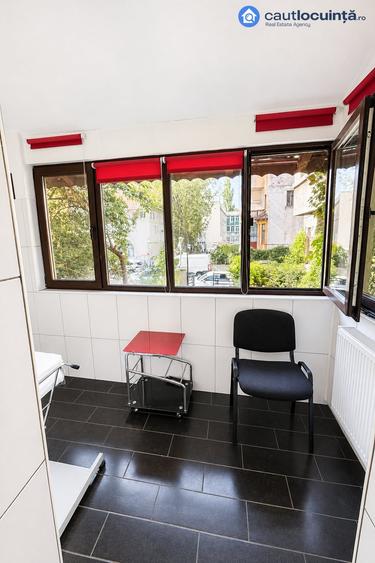 Apartament cu 3 camere în P-ța Romană