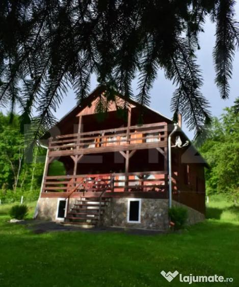 Casă cu 4 camere cu Teren 3300 Mp în Aiudul de Sus