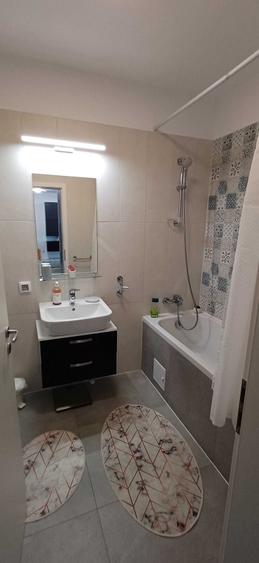 Apartament cu 2 camere decomandat în Circumvalațiunii