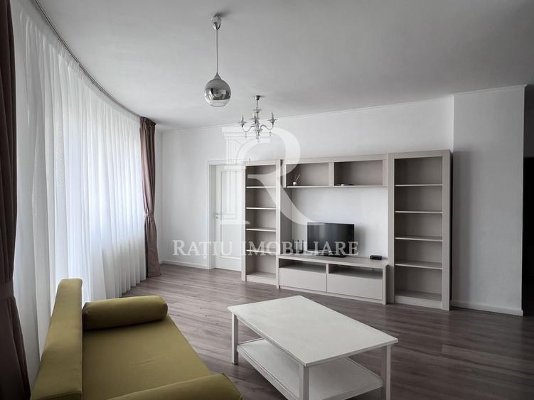 Apartament cu 3 camere decomandat, mobilat în Calea Aradului