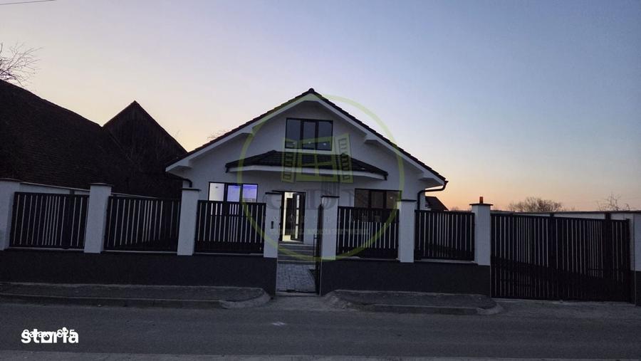 Casă cu 3 camere în Cristian