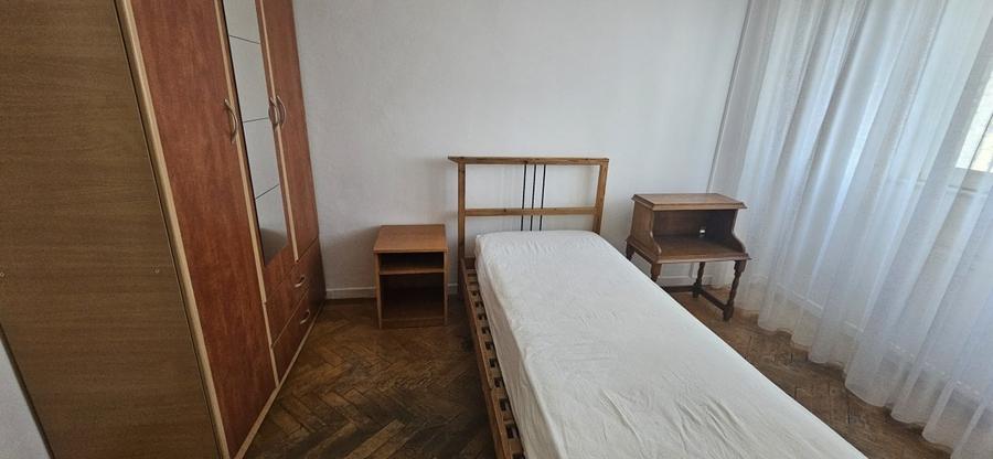 Apartament cu 4 camere decomandat, mobilat în Iancului